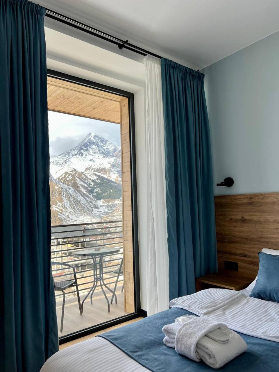 Kazbegi Hotel Grand View Extérieur photo