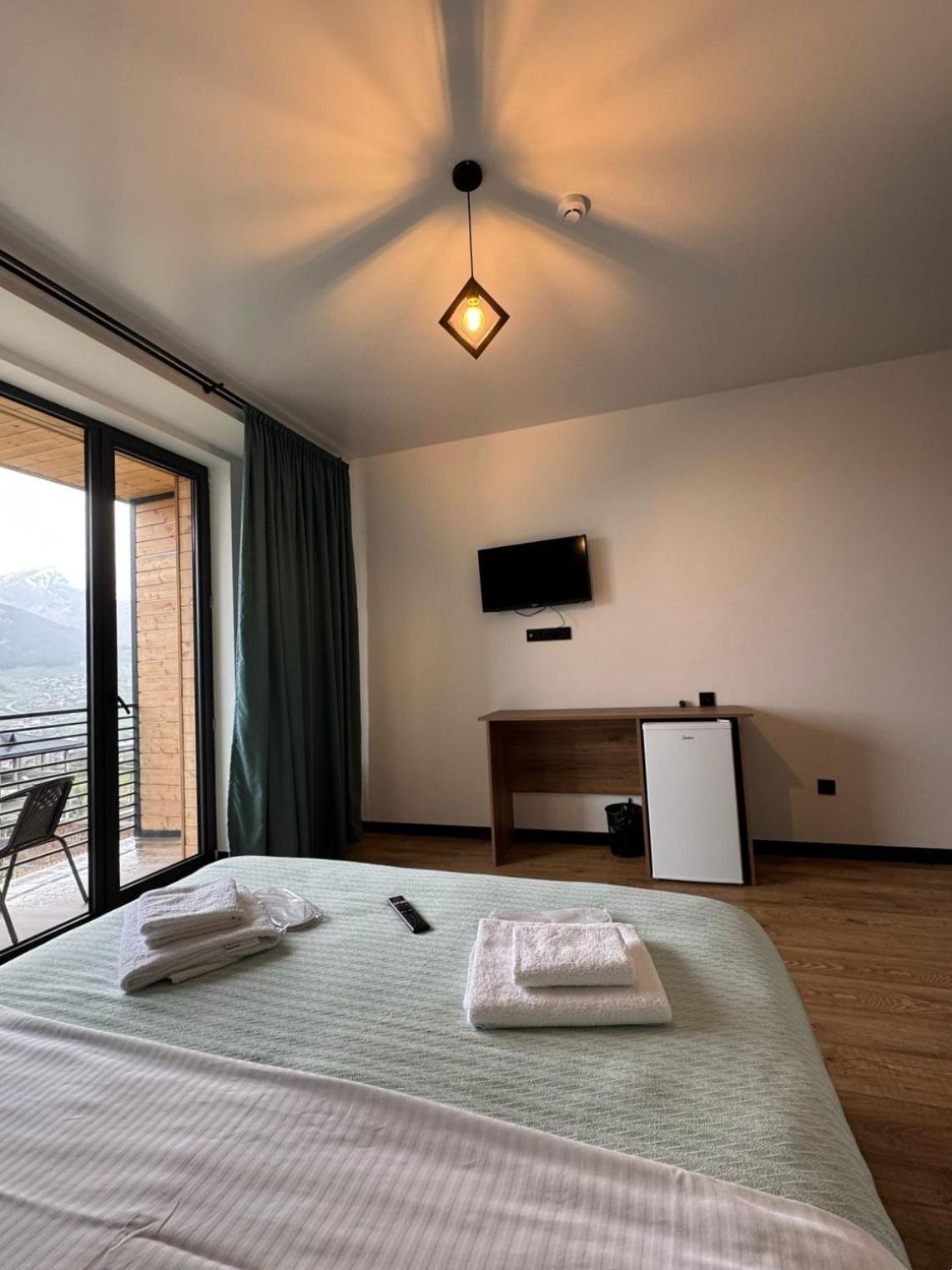 Kazbegi Hotel Grand View Extérieur photo