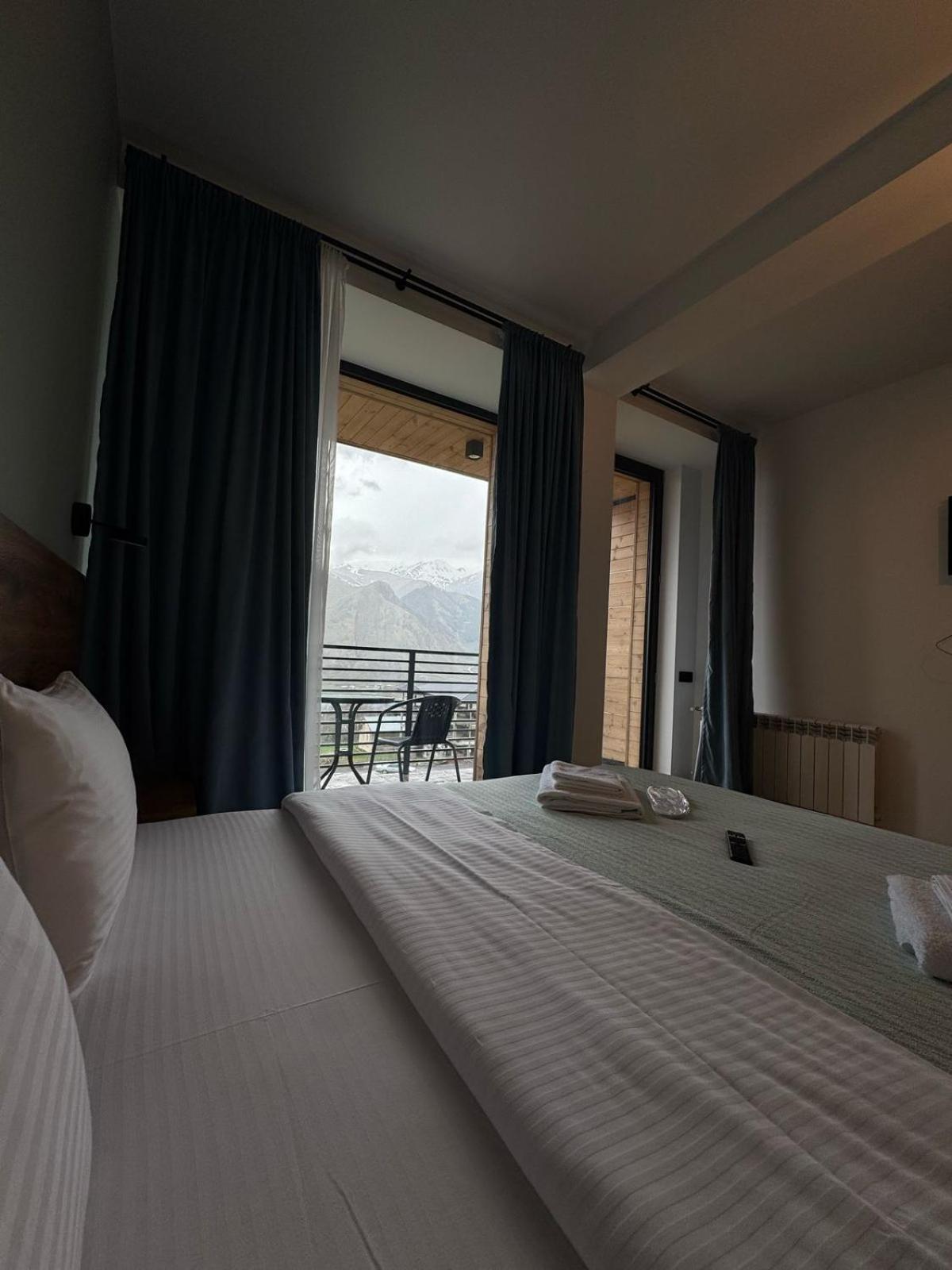 Kazbegi Hotel Grand View Extérieur photo